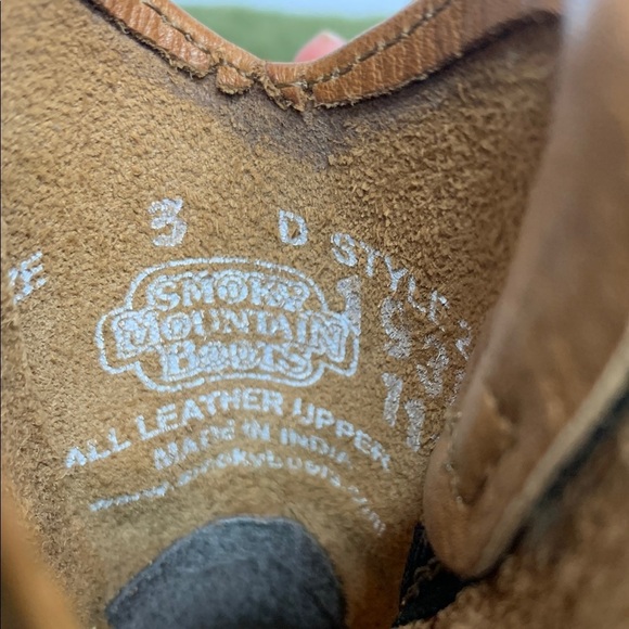 Smoky Mountain Boots Tan Western Leather Boots with Side Zippers and Rubber Sole - Picture 9 of 12